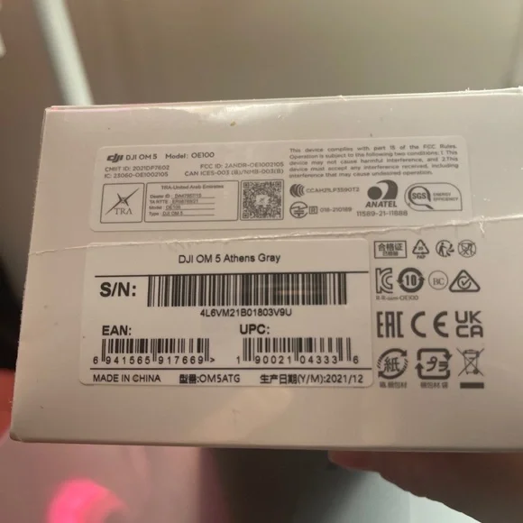 DJI OM 5 Smartphone Stabilizer in White - Picture 4 of 8